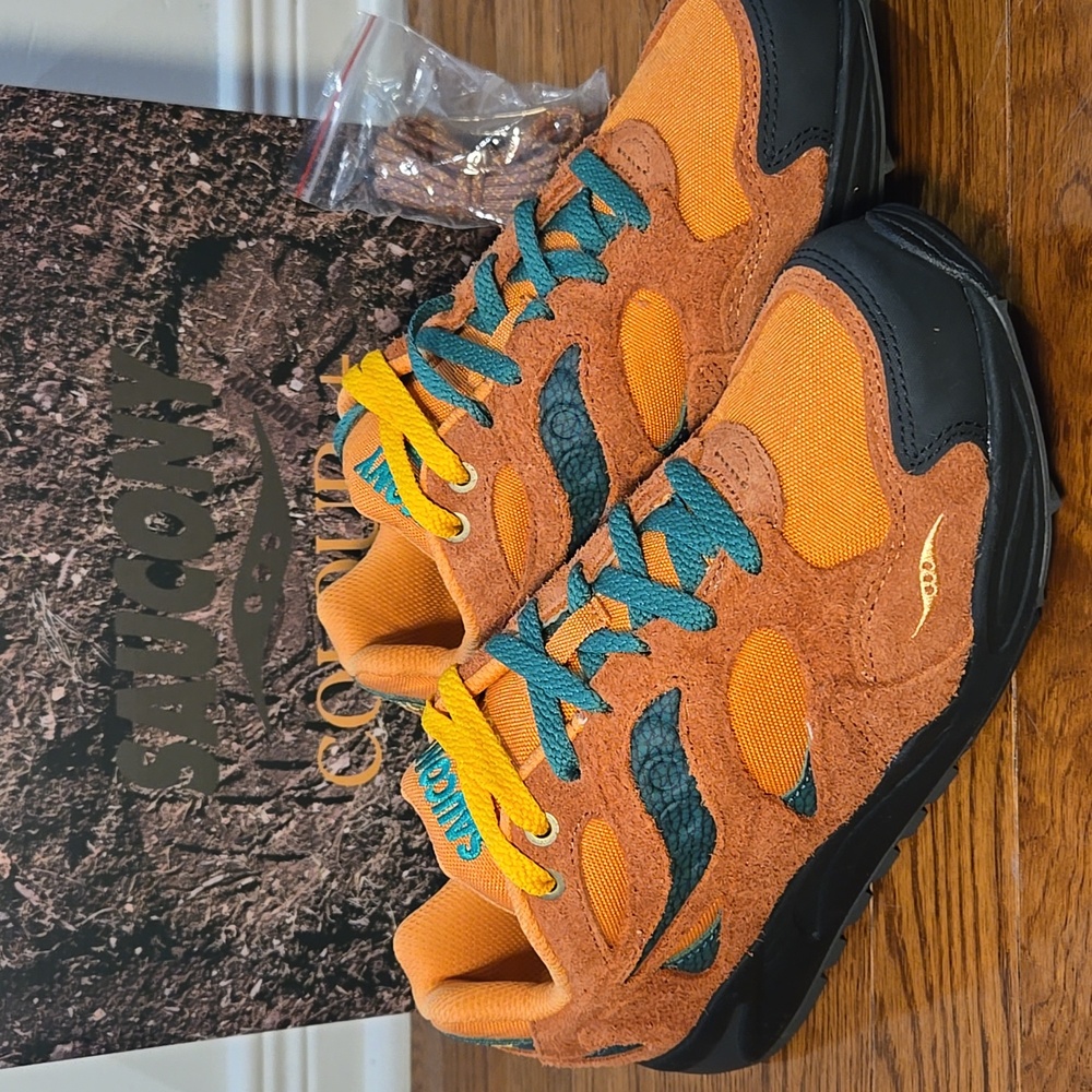 Saucony Grid Shadow 2 in Forest Wander Brown